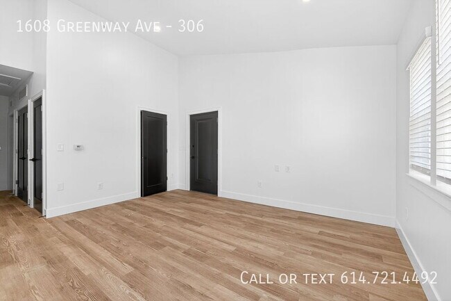 Building Photo - 1608 Greenway Ave