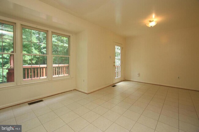 Building Photo - 6323 Millwood Cir