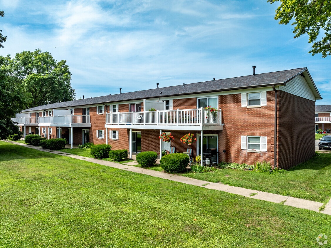 Primary Photo - Park Madison Apartments