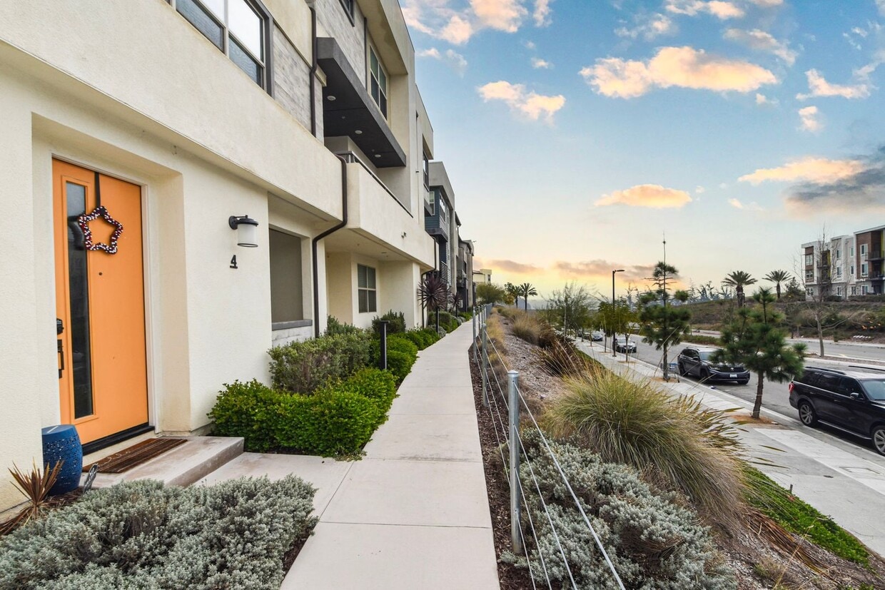 1812 Mint Ter, Chula Vista, CA 91915 Townhome Rentals in Chula Vista