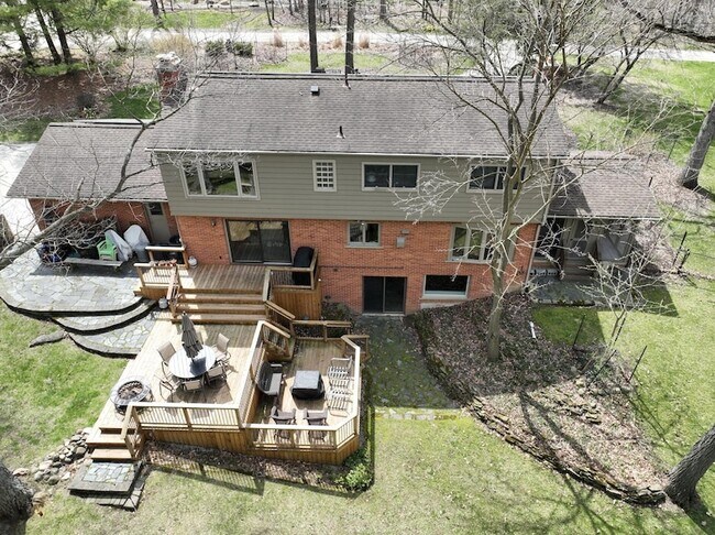 Foto del edificio - 2854 Parkridge Dr