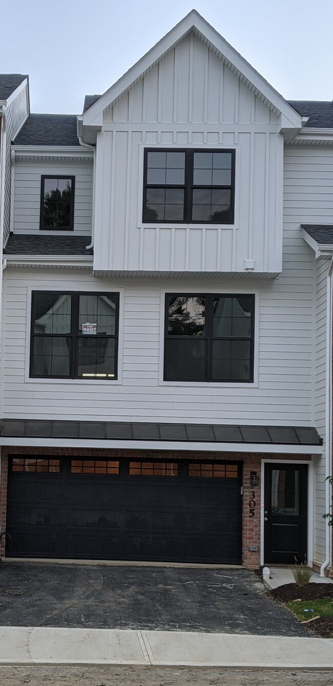 Building Photo - 305 Thurgood Dr