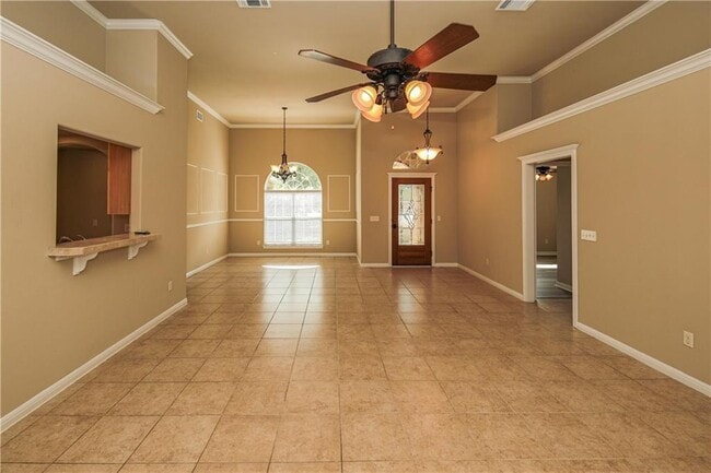 Building Photo - 10 Sonata Cir