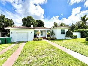 Building Photo - 13101 NW Miami Ct