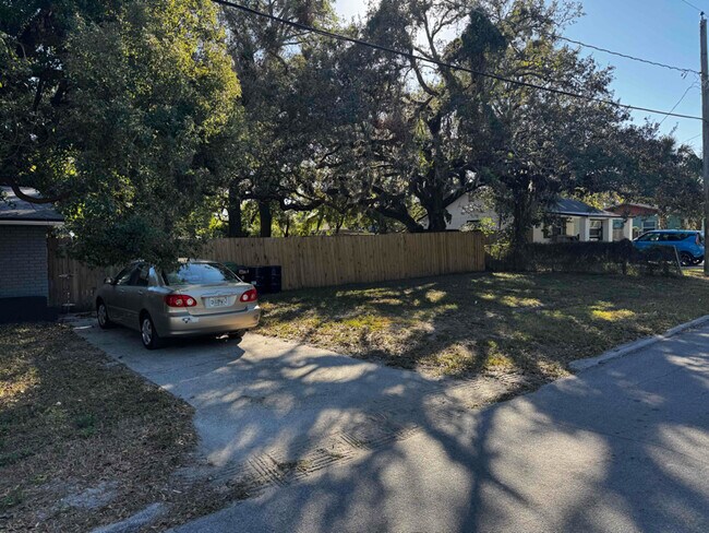 Photo - 9410 N 11th St Apartment