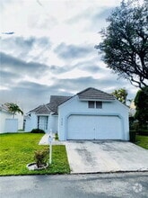 Building Photo - 4732 NW 98 Pl