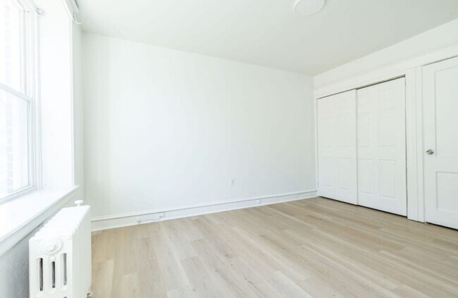 Foto del edificio - 2215 N 51st St