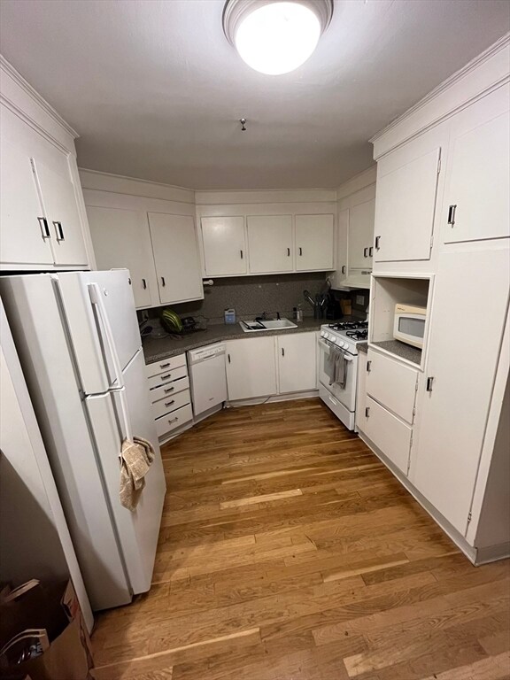 Foto del edificio - 290 Commonwealth Ave