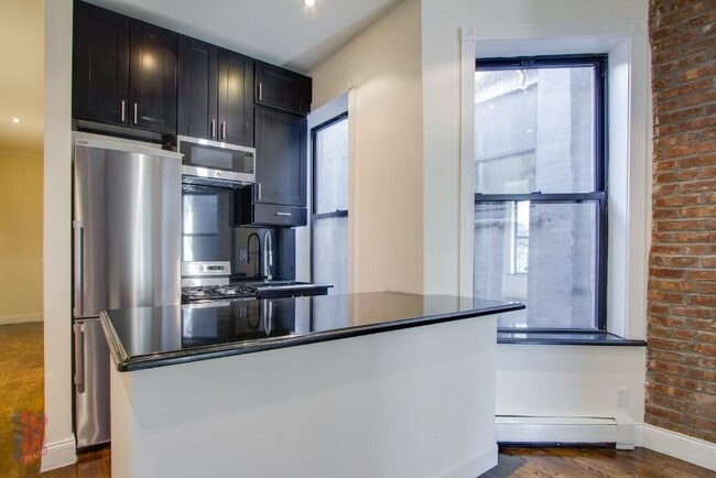 Photo - 17 W 103rd St Apartment