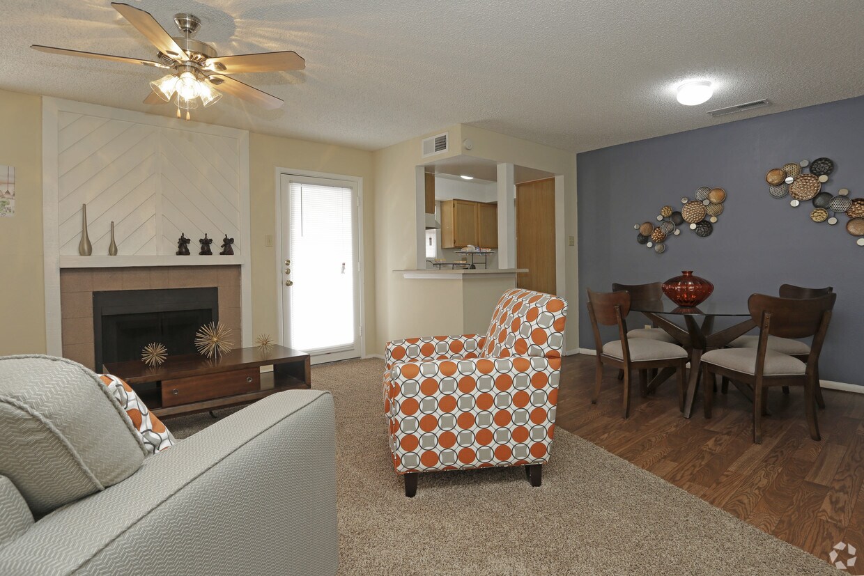 Foxglove Apartments 210 W Redd Rd El Paso, TX