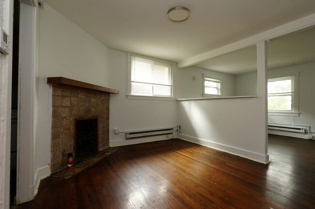 Building Photo - 2309 Tilbury Ave