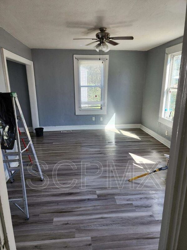 Foto del edificio - 2652 Lawrence St