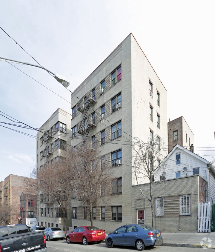 Primary Photo - 655 E 228th St