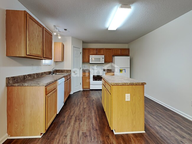 Building Photo - 2983 Dillon Rd