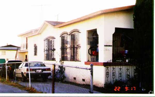 Primary Photo - 1032 S Serrano Ave