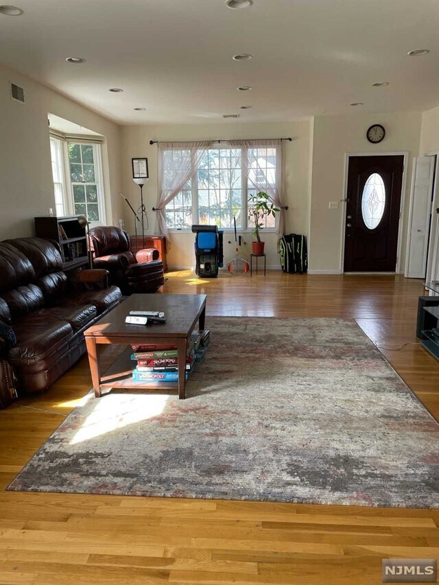 37 Vanderburgh Ave Unit B, Rutherford, NJ 07070 Condo for Rent in