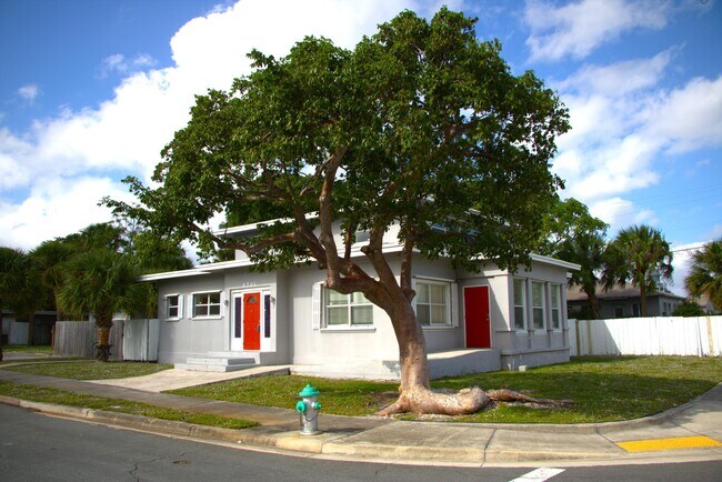 Foto del edificio - 5701 N Flagler Dr