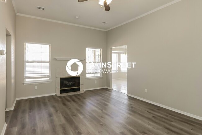 Building Photo - 4817 Bismarc Dr