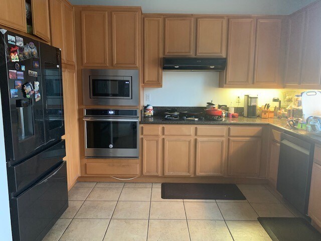 Foto del edificio - 2568 Rochelle Ave