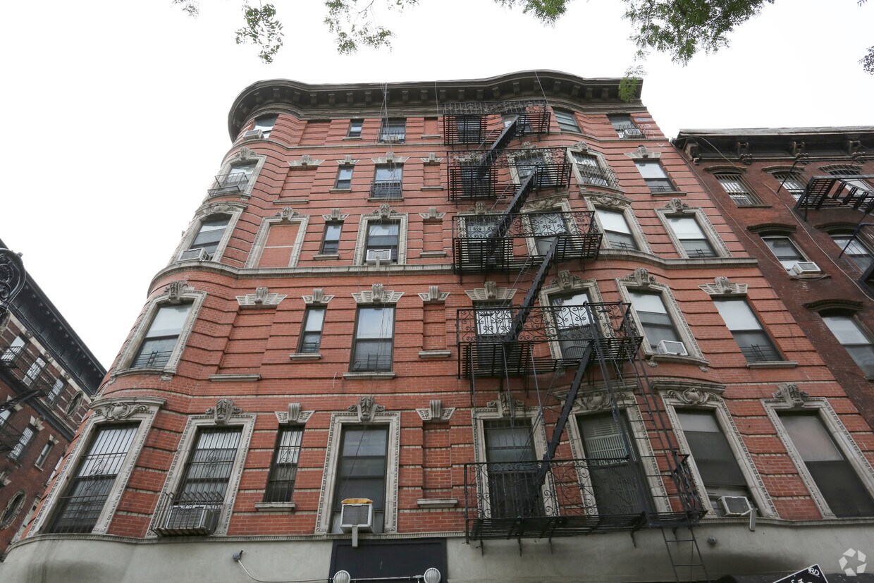 Building Photo - 129 Rivington St