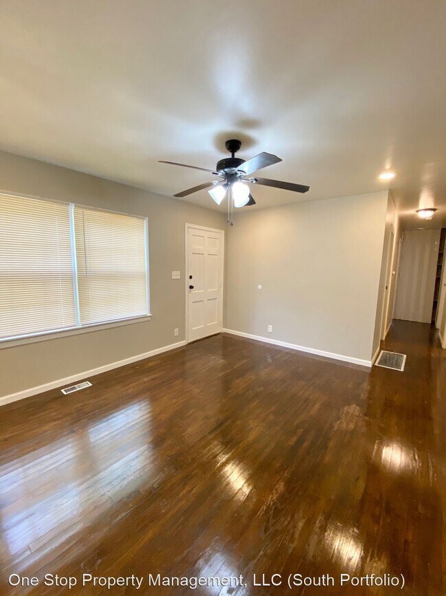 Building Photo - 3 br, 2 bath House - 8604 East 93rd Pl