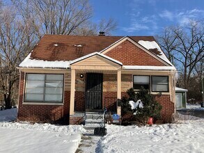 Building Photo - 20174 San Juan Dr