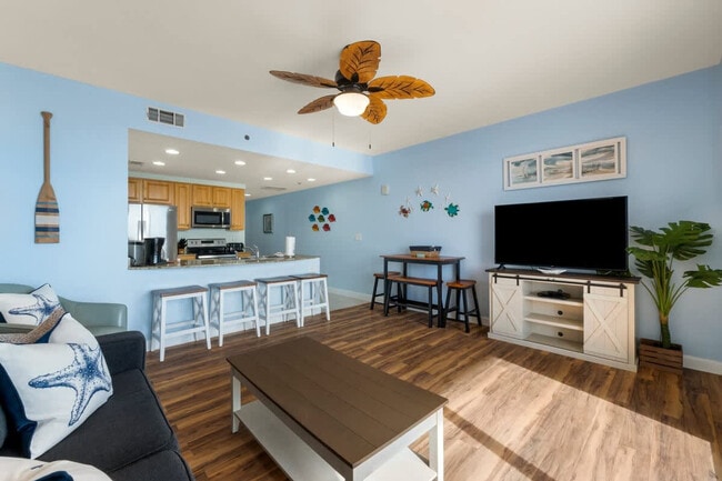 Foto del edificio - 17729 Front Beach Rd