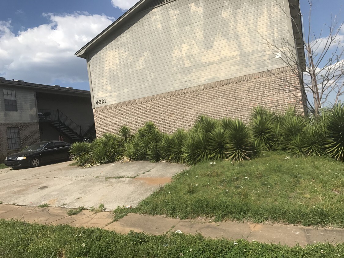 Lado 4221 Ave U - 4221 Avenue U