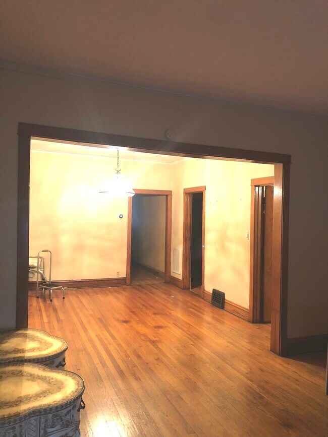 Foto del edificio - 3928 N Albany Ave