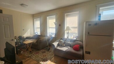 Building Photo - 887 Huntington Ave
