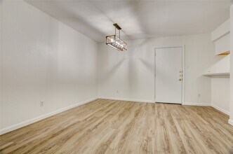 Building Photo - 3131 Cummins St
