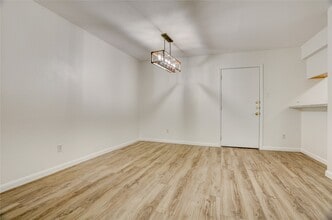 Building Photo - 3131 Cummins St