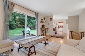 Building Photo - 8805 Menard Ct