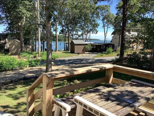 Building Photo - 77 Captains Row