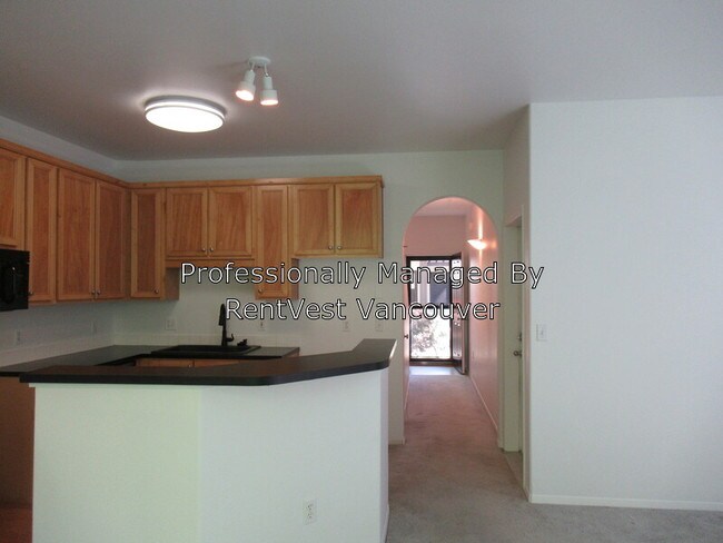 Building Photo - 8217 SE Aspen Summit Dr