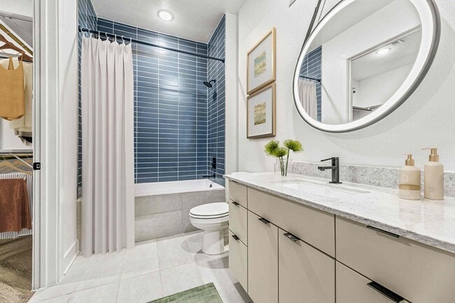 Building Photo - 212 Melba