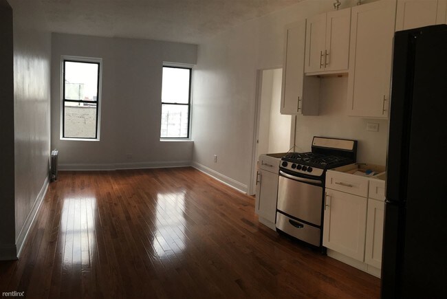 Building Photo - 1134 College Ave
