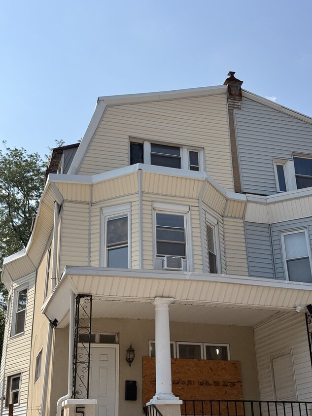 Photo - 527 E Chelten Ave (Philadelphia, PA)