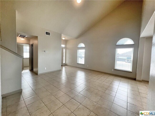 Building Photo - 725 Wolfeton Way
