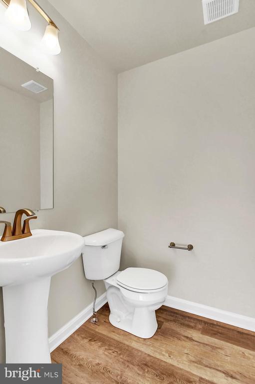 Foto del edificio - 60 OVERSHOT Ln