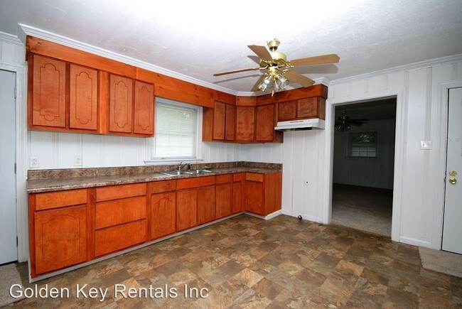 Building Photo - 3 br, 1 bath House - 1606 Rawlings St.