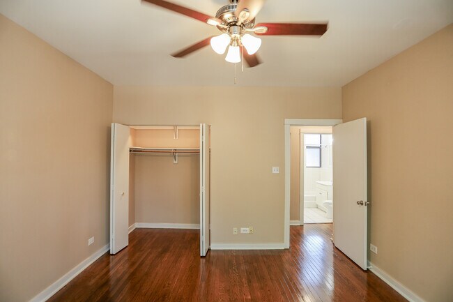 Foto del edificio - 1220 W Gunnison St