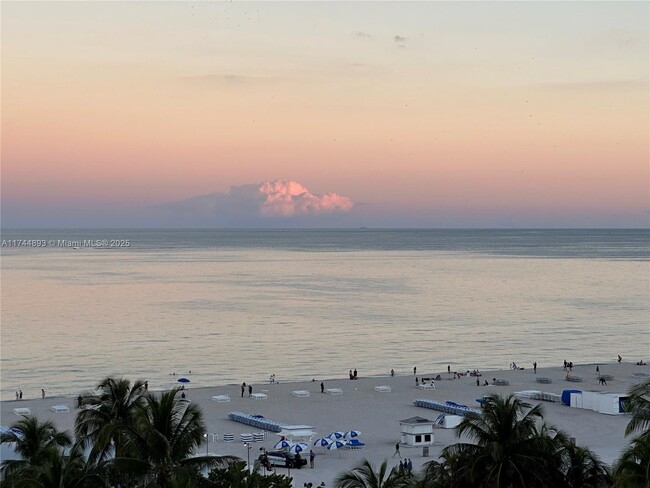 Foto del edificio - 1623 Collins Ave