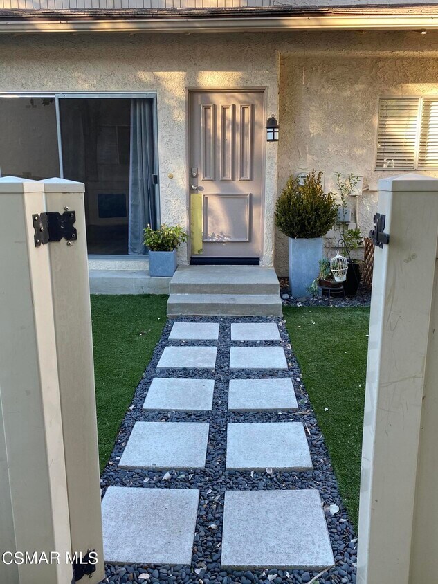 Foto principal - 1175 Ramona Dr