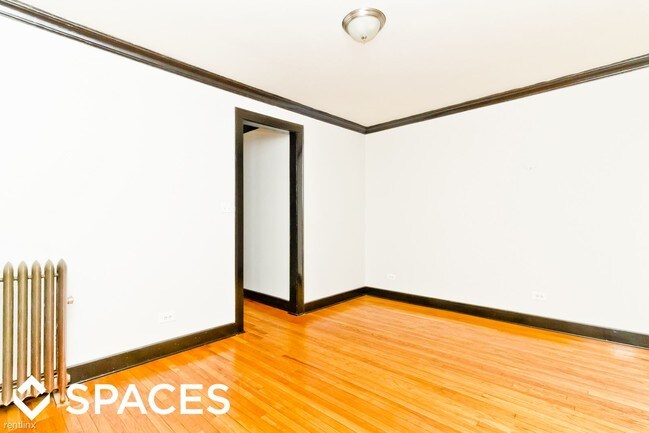 Building Photo - 1 br, 1 bath  - 1256 W Devon Ave UNT2