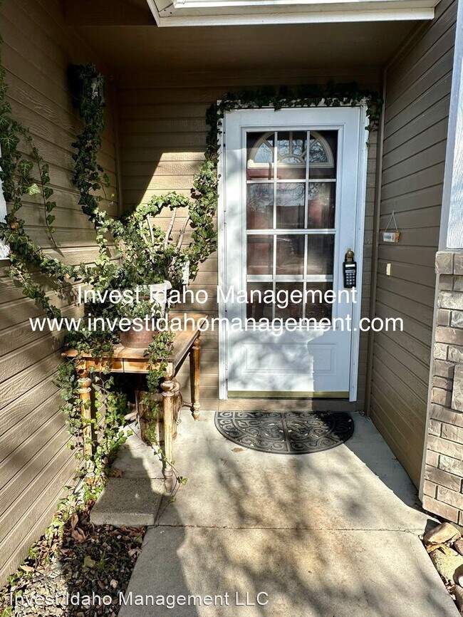 Building Photo - 3 br, 2 bath House - 7038 N Casa Real Place