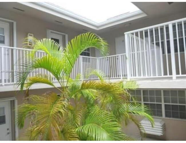 Building Photo - 6565 Santona St