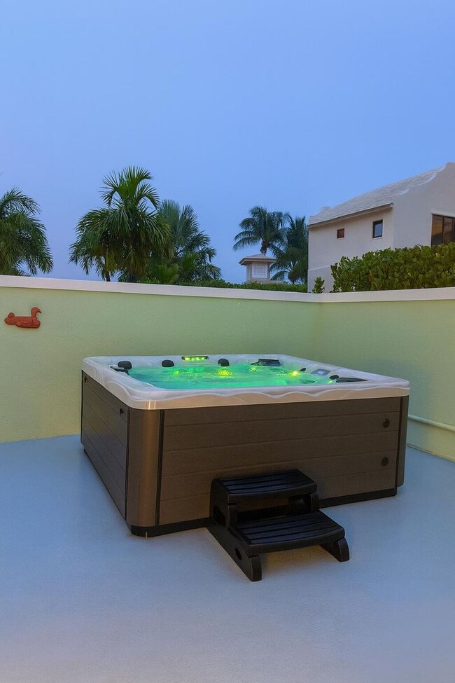 Foto del edificio - 810 Bamboo Ln