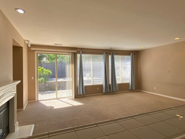 Building Photo - 404 Sysonby Ct - 4 bedroom home in Curti R...