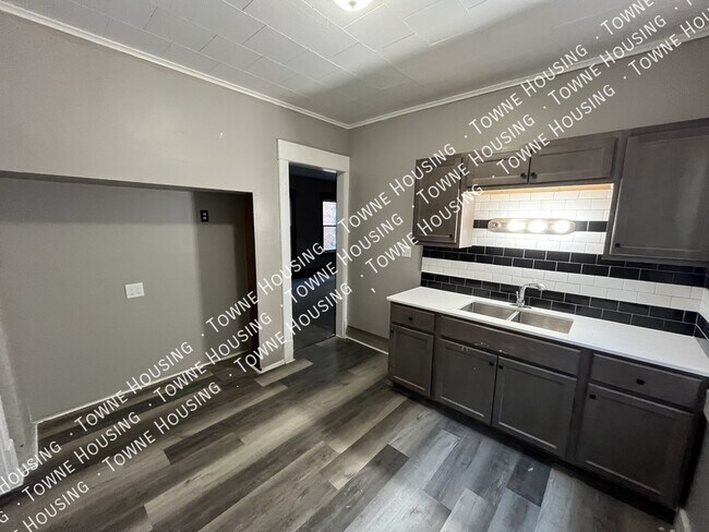 Foto del edificio - 145 Southside Pkwy